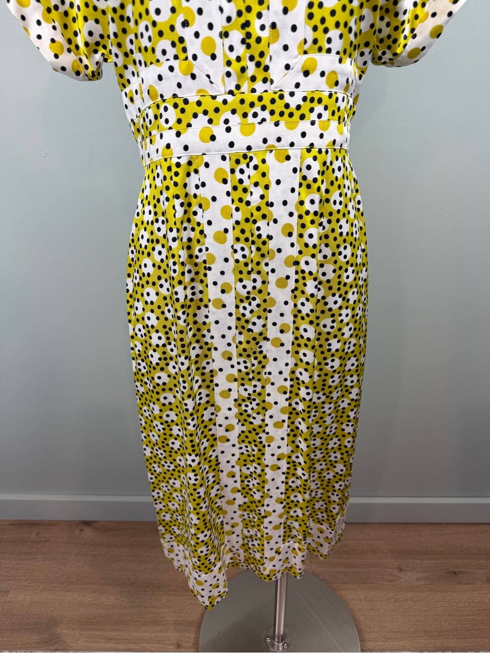 NWT Boden Emeralda Dress Yellow Polka Dot Midi Dress size 4 - Picture 4 of 8